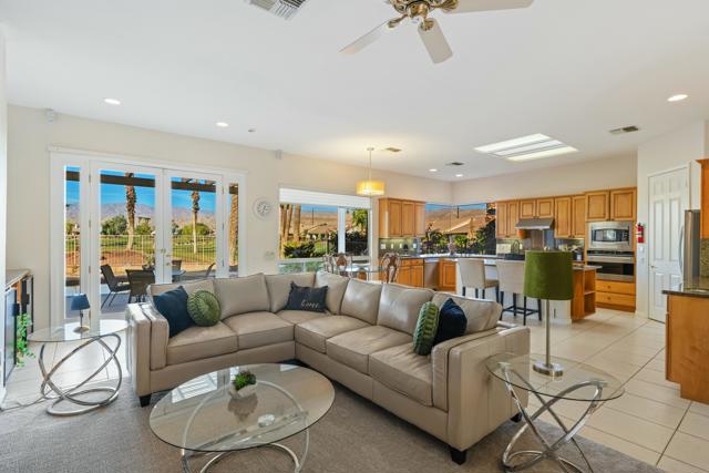 78770 Sunrise Mountain View, Palm Desert CA: https://media.crmls.org/mediaz/e2993e2c-98cc-4221-a5fd-04c75bf5ec50.jpg