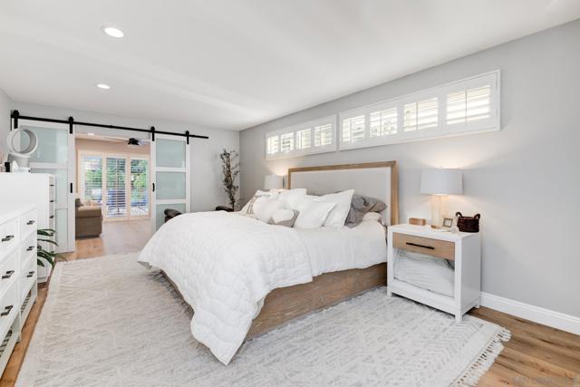 13555 Sagewood Dr, Poway CA: https://media.crmls.org/mediaz/e2997a13-0361-43f8-ab00-a44f36cc5edc.jpg