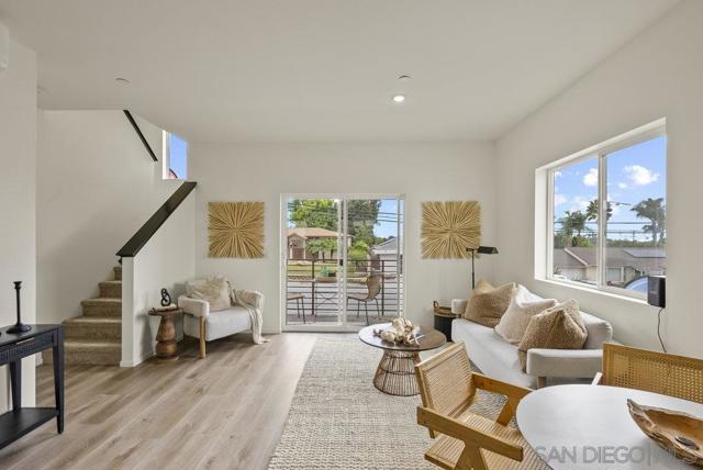 8176 Golden Ave, Lemon Grove CA: https://media.crmls.org/mediaz/e29984a3-ac07-4a9b-a25e-ab9a2fa6acd0.jpg
