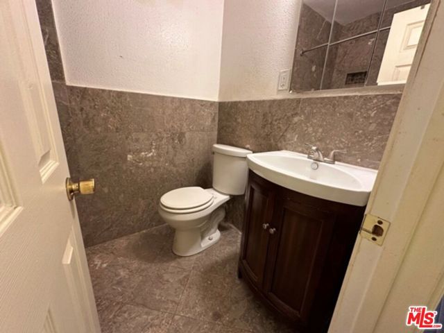 499 E 12th Street, Beaumont CA: https://media.crmls.org/mediaz/e29a1f9c-2cdd-4713-ad63-b0f802822807.jpg