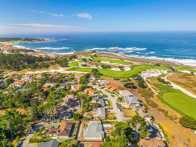 1062 Marcheta Lane, Pebble Beach CA: https://media.crmls.org/mediaz/e29a8849-5002-463f-a3de-efae4e4bfd55.jpg