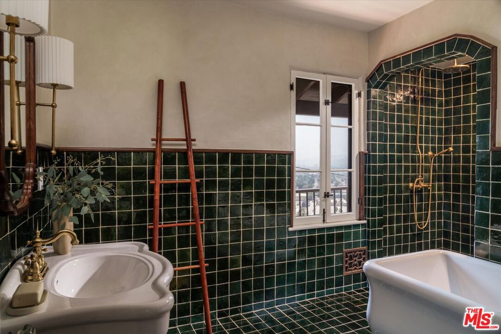 MLS #25552521 img 19