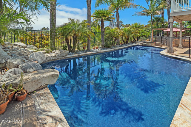 2336 Summerwind Place, Carlsbad CA: https://media.crmls.org/mediaz/e29d16f3-931c-4264-b2d8-52dc4fd91843.jpg
