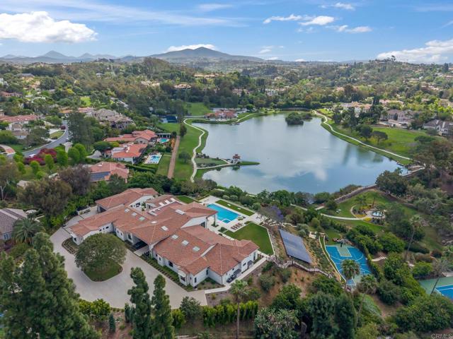 6497 99 Calle Del Alcazar, Rancho Santa Fe CA: https://media.crmls.org/mediaz/e29e4721-25e9-49d1-883d-63e9a1b6735d.jpg