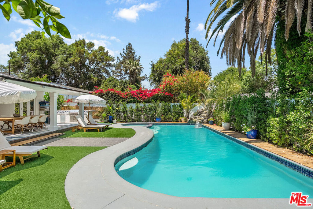 5614 Ponce Avenue — image 1
