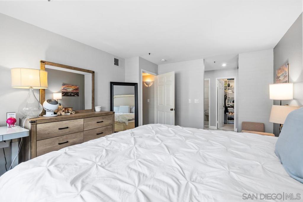 5605 Friars - photo 16