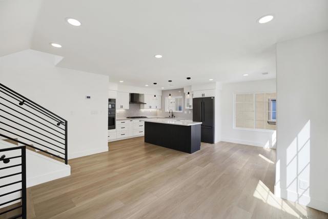 12523 El Camino Real, San Diego CA: https://media.crmls.org/mediaz/e2a0d16e-299e-47cc-abdd-1a4c123118de.jpg