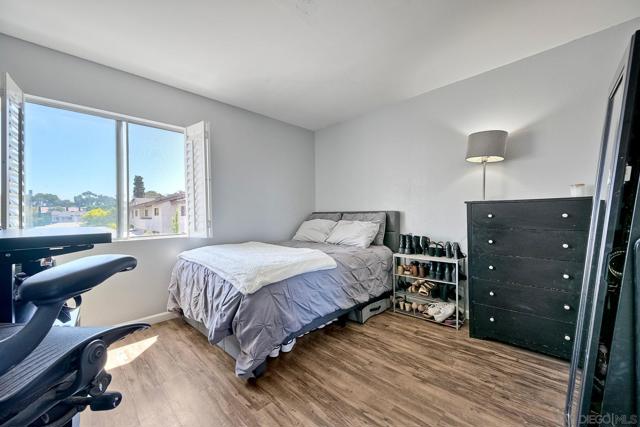 1721 Melrose Ave, Chula Vista CA: https://media.crmls.org/mediaz/e2a1297e-fdde-4f45-b767-c5ce74ca4e4d.jpg