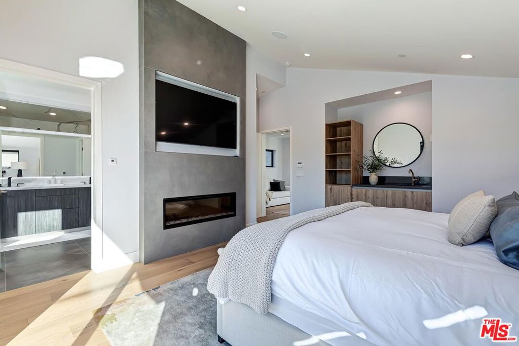 MLS #26749393 image #34