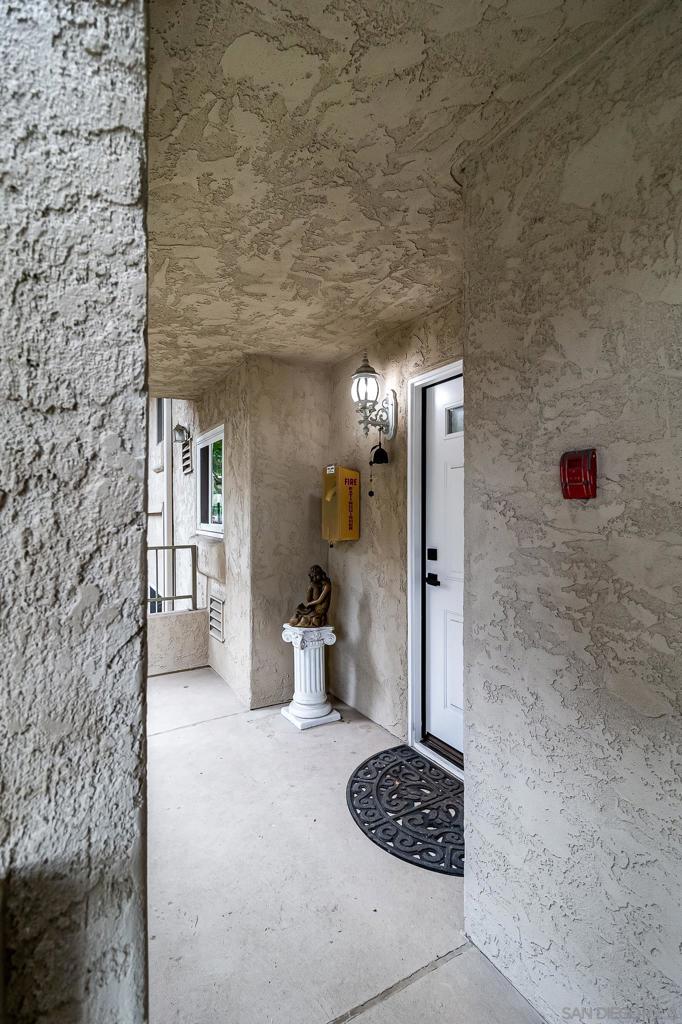 MLS #250035038SD img 16