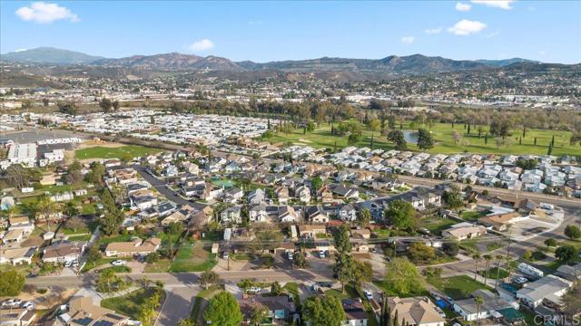 10250 New Bedford Court, Lakeside CA: https://media.crmls.org/mediaz/e2a37212-ec6c-4eec-8197-f44b0dbcd9e1.jpg