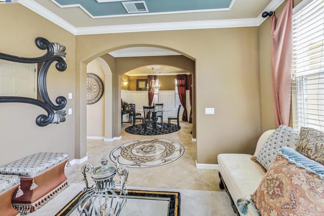 Image 8 of 53 For 3851 Silvera Ranch Dr