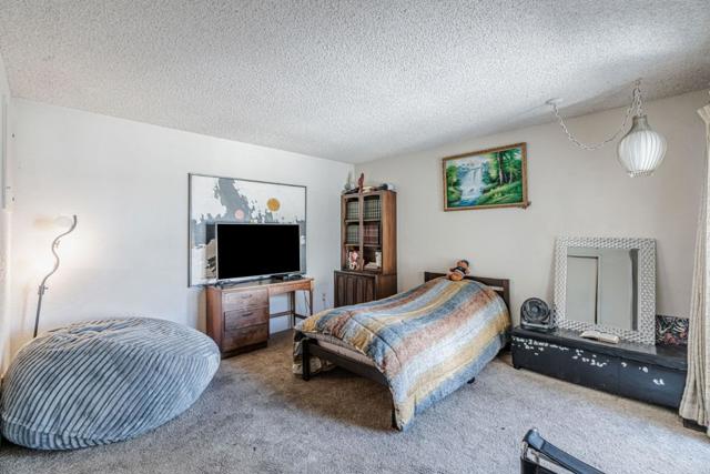 124 Surf Way, Monterey CA: https://media.crmls.org/mediaz/e2a50578-ea41-4306-a131-01ce94fd7ab6.jpg