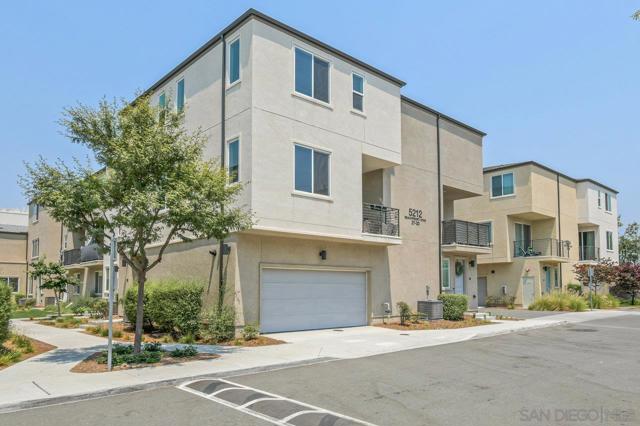 5212 Beachfront Cove, San Diego CA: https://media.crmls.org/mediaz/e2a6d37d-45ef-482d-92aa-c9a25e992a58.jpg