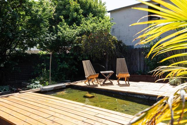 2336 Palo Verde Avenue, East Palo Alto CA: https://media.crmls.org/mediaz/e2a70d97-0be3-4ecd-9313-a431ffefef74.jpg
