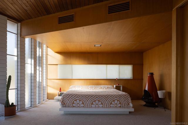 811 Di Giorgio Road, Borrego Springs CA: https://media.crmls.org/mediaz/e2a7a33e-759b-4a50-8dc4-97fe68afe982.jpg