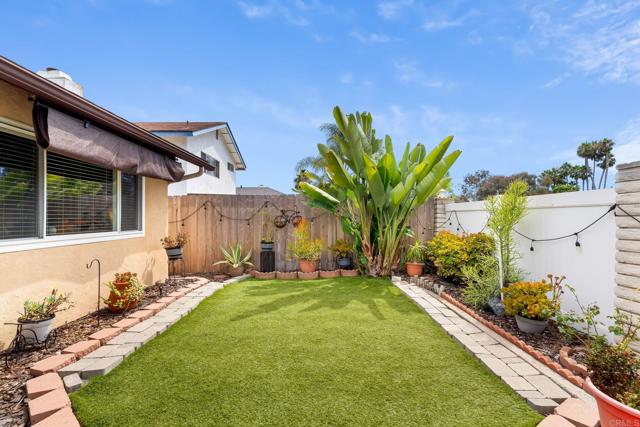 Detail Gallery Image 15 of 21 For 3205 Camarillo Ave, Oceanside,  CA 92056 - 3 Beds | 2 Baths