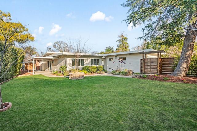 3151 Ramona Street, Palo Alto CA: https://media.crmls.org/mediaz/e2a81054-b34d-42fd-908e-306b4db3db94.jpg