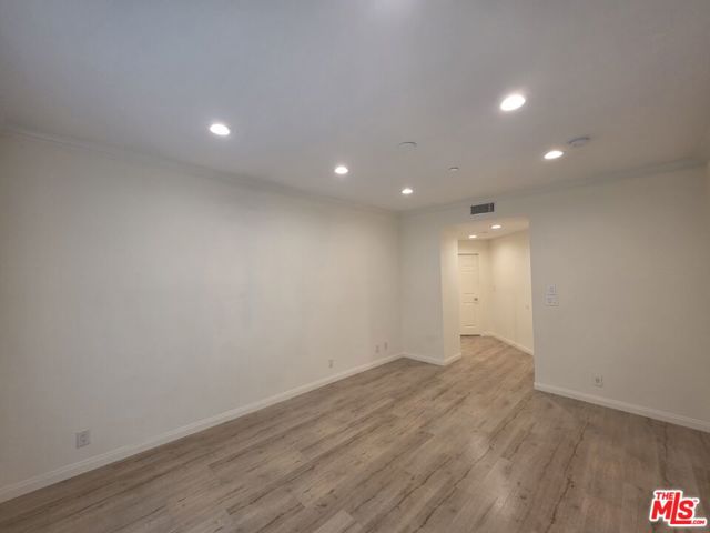 12000 Goshen Avenue, Los Angeles CA: https://media.crmls.org/mediaz/e2ab38a8-3fab-4bf5-acfb-c4e9079d4641.jpg