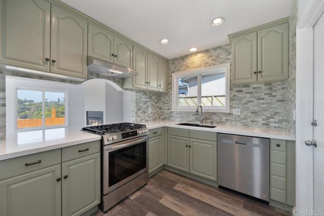 Image 1 of 49 For 2252 Vancouver Avenue