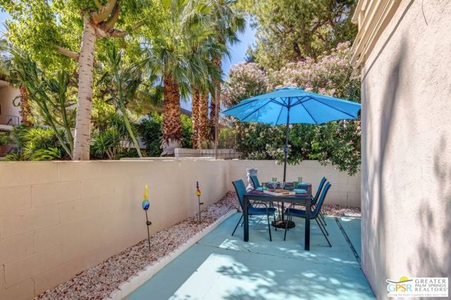 22900 S Palm Canyon Drive, Palm Springs CA: https://media.crmls.org/mediaz/e2ac570a-bf84-44a7-9ea0-f27979a15545.jpg