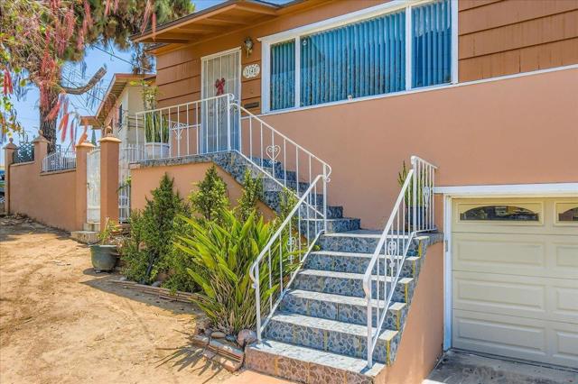 3145 Chollas Road, San Diego CA: https://media.crmls.org/mediaz/e2ac754c-172b-47da-a188-2cf632d89897.jpg