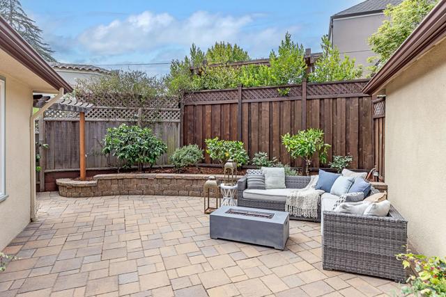 635 Occidental Avenue, San Mateo CA: https://media.crmls.org/mediaz/e2ad9b9b-b0e0-4c76-af4b-7f121ca5826e.jpg