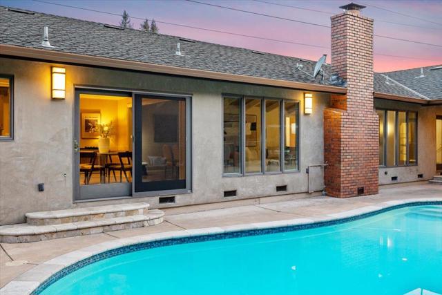 20811 Norada Court, Saratoga CA: https://media.crmls.org/mediaz/e2ae5db0-450c-4d84-bf83-7bc51355a9e2.jpg