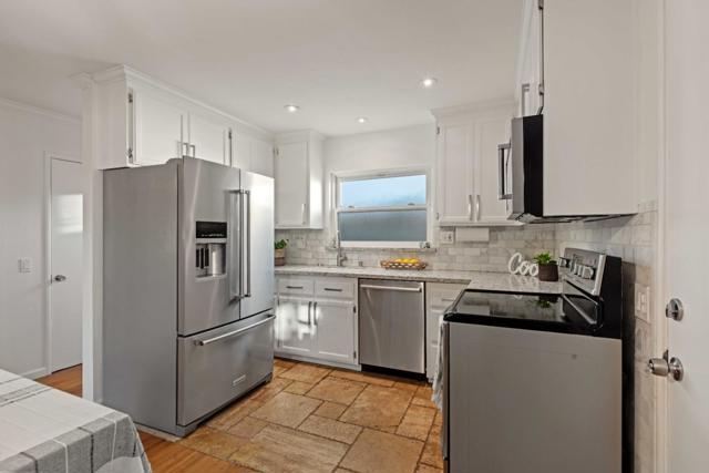 1890 Wharf Road, Capitola CA: https://media.crmls.org/mediaz/e2ae6077-0e2d-49d1-80d6-8ea478e6eb98.jpg