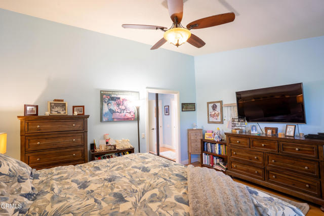 31123 Village 31, Camarillo CA: https://media.crmls.org/mediaz/e2af404b-cbf3-4619-aaf7-07cab0815c6a.jpg