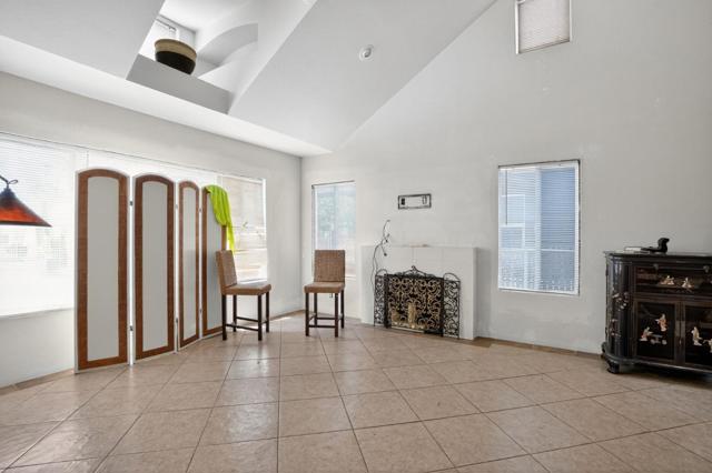 7000 Arthur Street, Oakland CA: https://media.crmls.org/mediaz/e2af4a52-de52-42b4-a034-c7092105ad5b.jpg
