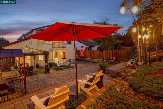 2120 Goldenrod Lane, San Ramon CA: https://media.crmls.org/mediaz/e2afae3d-d8b9-4726-9c7e-4287e090d98a.jpg