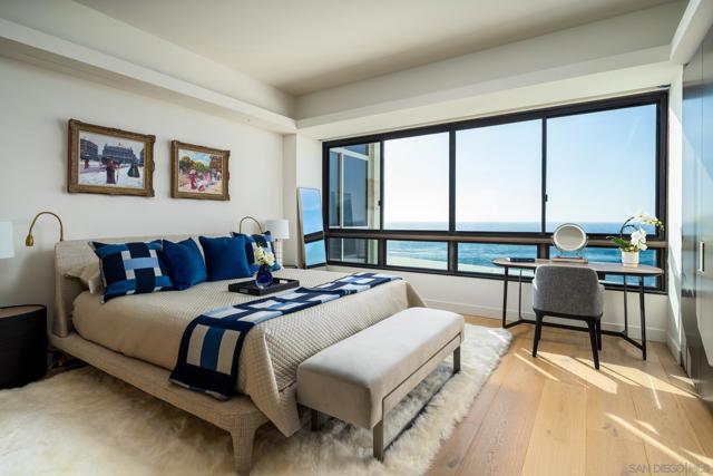 939 Coast Blvd, La Jolla CA: https://media.crmls.org/mediaz/e2affc33-e88a-434b-b685-cbe553f48779.jpg