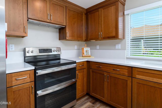 Detail Gallery Image 5 of 40 For 42308 Village 42, Camarillo,  CA 93012 - 2 Beds | 2 Baths