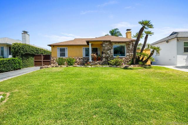 6677 W 88th St, Los Angeles CA: https://media.crmls.org/mediaz/e2b29b9e-5930-46ce-9642-5ee3e128970b.jpg