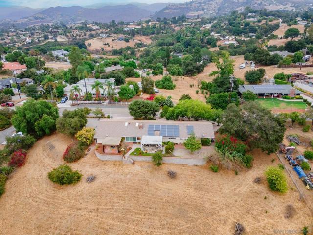 Image 2 for 1032 Riverview Dr, Fallbrook, CA 92028