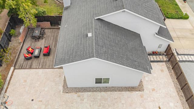 578 Seahorse Lane, Redwood City CA: https://media.crmls.org/mediaz/e2b2a9d6-5298-4be0-ad55-2c380157a358.jpg