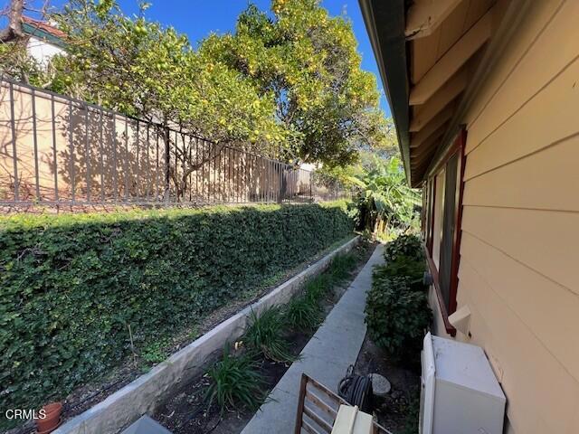 Detail Gallery Image 17 of 17 For 419 Brakey Rd, Ventura,  CA 93001 - 3 Beds | 3 Baths