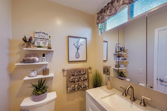 12450 Robison Blvd, Poway CA: https://media.crmls.org/mediaz/e2b30498-14e9-49d6-a7cd-492970abcbee.jpg