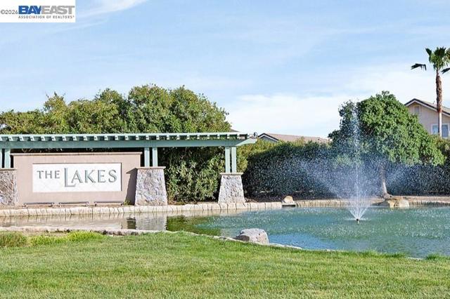 Image 2 of 34 For 8219 Brookhaven Cir