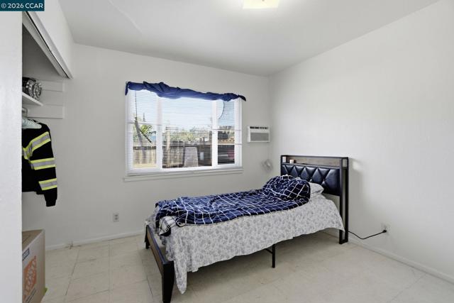 1990 Sunshine Dr, Concord CA: https://media.crmls.org/mediaz/e2b3be1b-e1d7-4629-aaab-351c54962c34.jpg