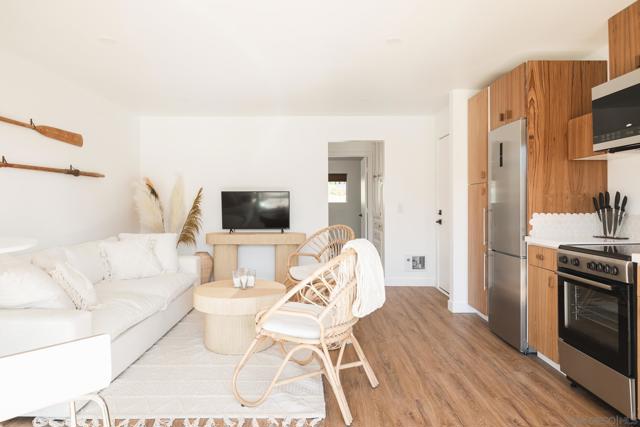 Image 42 of 52 For 4627 Park Dr