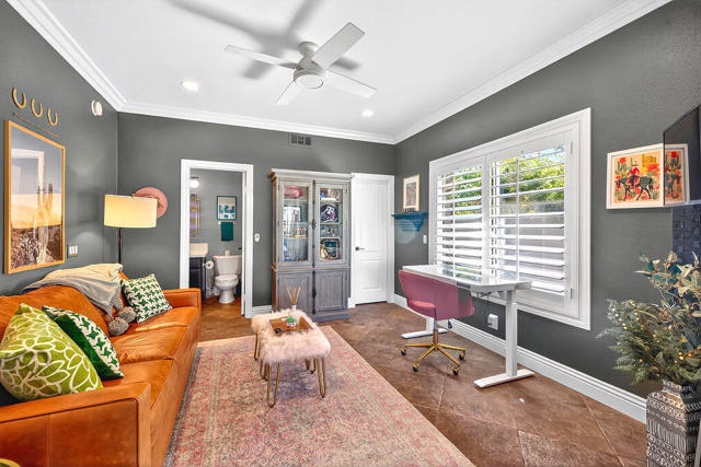 10 Colonial Drive, Rancho Mirage CA: https://media.crmls.org/mediaz/e2b5367e-4d57-4cec-88f3-3a5e689b67fb.jpg