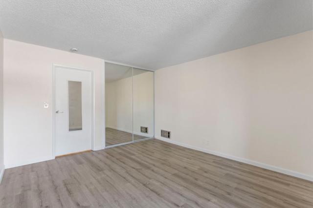 288 Whitmore Street, Oakland CA: https://media.crmls.org/mediaz/e2b5681f-52f6-44f0-b294-b931003c1960.jpg