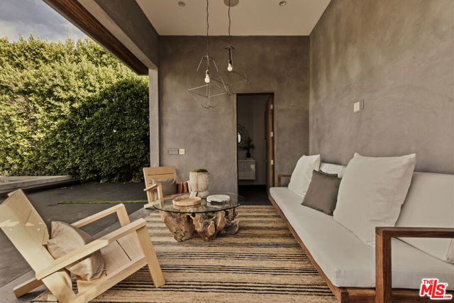 1632 Stradella Road, Los Angeles CA: https://media.crmls.org/mediaz/e2b5d9d6-12d9-456e-b307-e6f8ba94b503.jpg