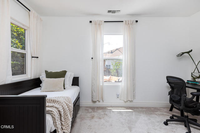 Detail Gallery Image 18 of 46 For 2285 Moss Ave, Los Angeles,  CA 90065 - 2 Beds | 3 Baths