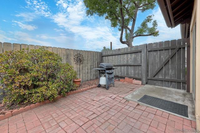 514 Jamacha Rd, El Cajon CA: https://media.crmls.org/mediaz/e2b6c95d-6311-4e8d-9370-bfbc4b0fc429.jpg