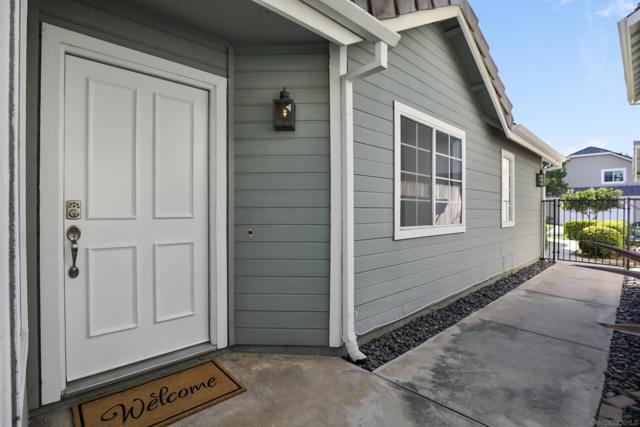 10366 Rancho Carmel Dr, San Diego CA: https://media.crmls.org/mediaz/e2b7ca26-2b2c-4d2a-9adc-b7c3368060de.jpg