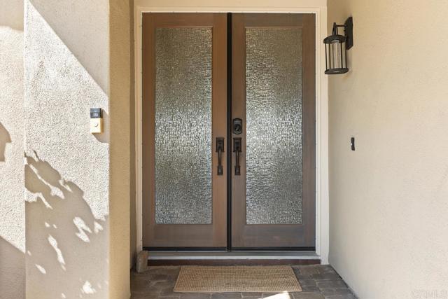 Detail Gallery Image 3 of 44 For 13822 Camino Del Suelo, San Diego,  CA 92129 - 4 Beds | 3 Baths