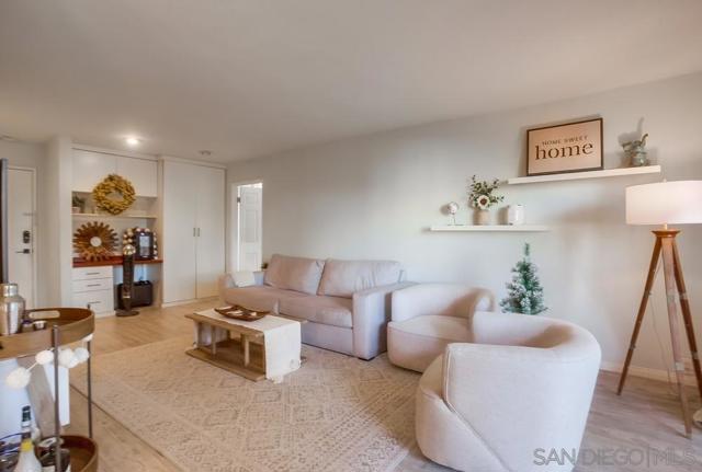 Image 8 of 44 For 4600 Lamont Street  212